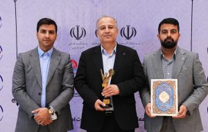 تندیس زرین «چهره‌های نامی صنعت و اقتصاد کشور» بر دستان مدیرعامل پتروشیمی فن‌آوران؛ تجلی استراتژی تاب‌آوری و تداوم تولید