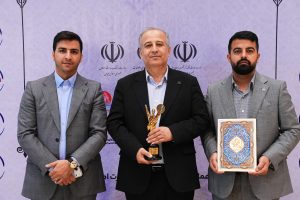تندیس زرین «چهرههای نامی صنعت و اقتصاد کشور» بر دستان مدیرعامل پتروشیمی فنآوران؛ تجلی استراتژی تابآوری و تداوم تولید